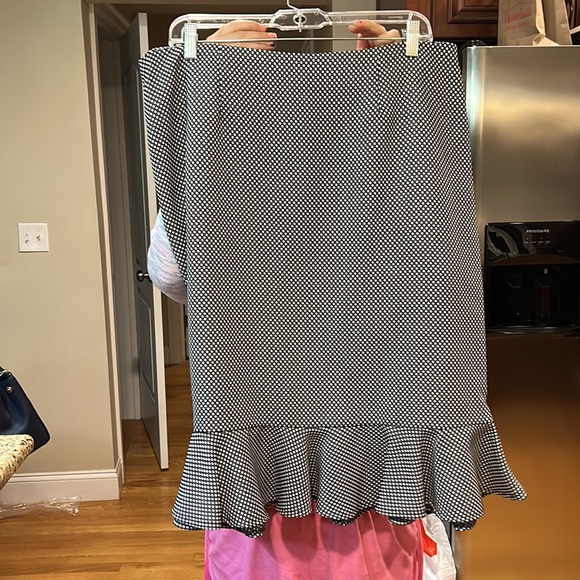 Sweet Suit Black and White suit jacket size 16 skirt 14 GUC - Picture 6 of 7